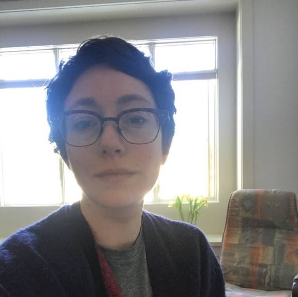 Meet your Posher, Karen - Picture 1 of 1